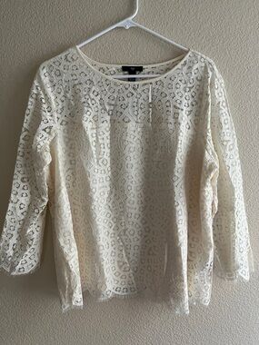 NWT GAP Cream Lace 3/4 sleeve top